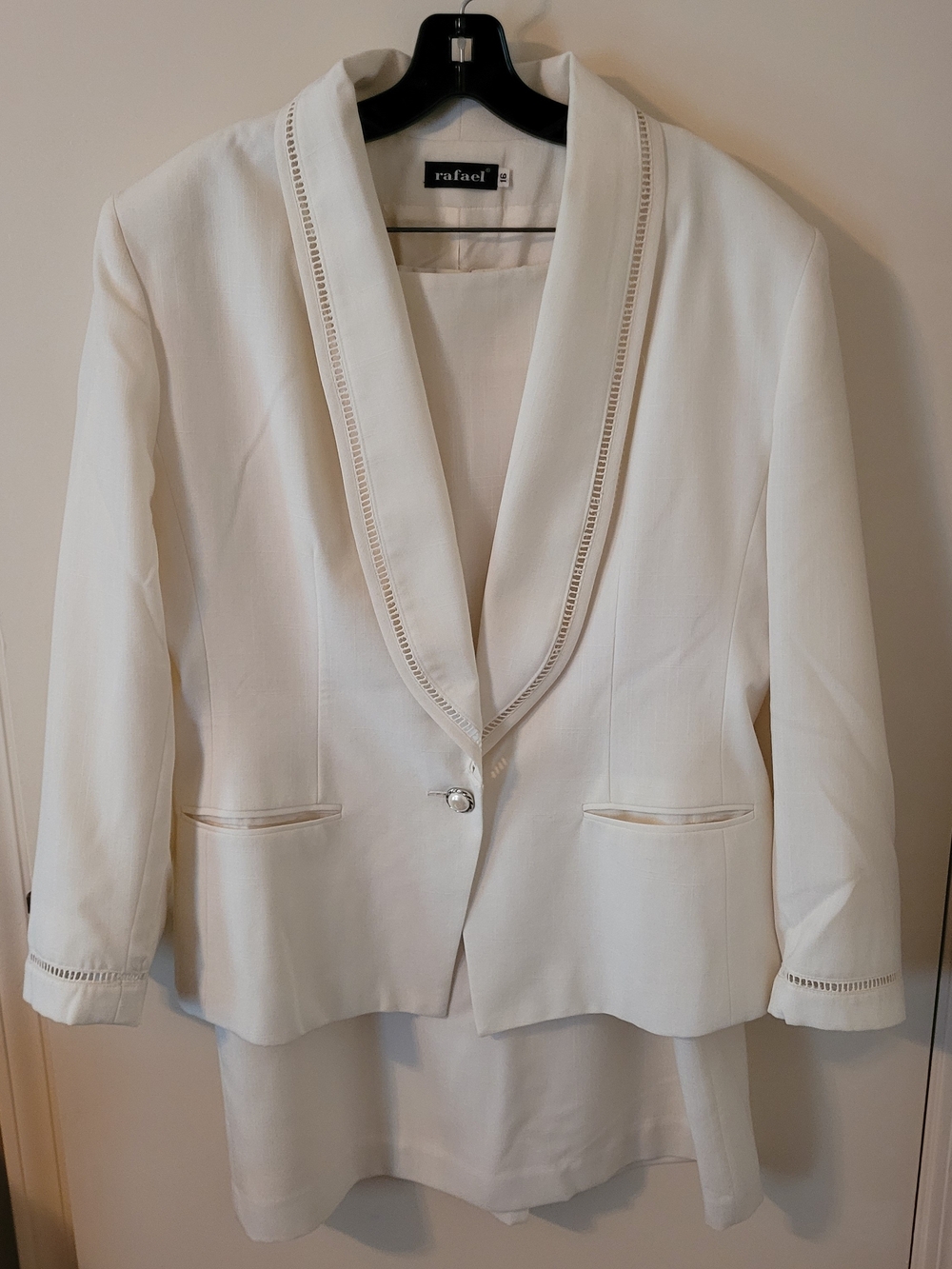 Rafael White Shawl Collar Women's Blazer & Skirt - Classic 90's Fashion